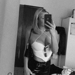 Meet your Posher, Ava